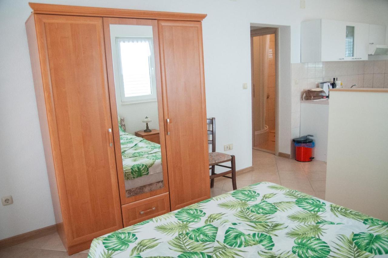 Mia Apartment